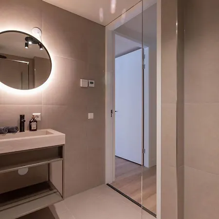 Modern 1br In Centre *